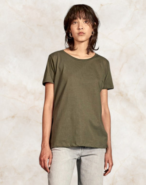 BCTW049 - B&C BE INSPIRED - T-shirt Inspire Plus femmeBCTW049 - B&C BE INSPIRED - Inspire Plus FemmeB&C